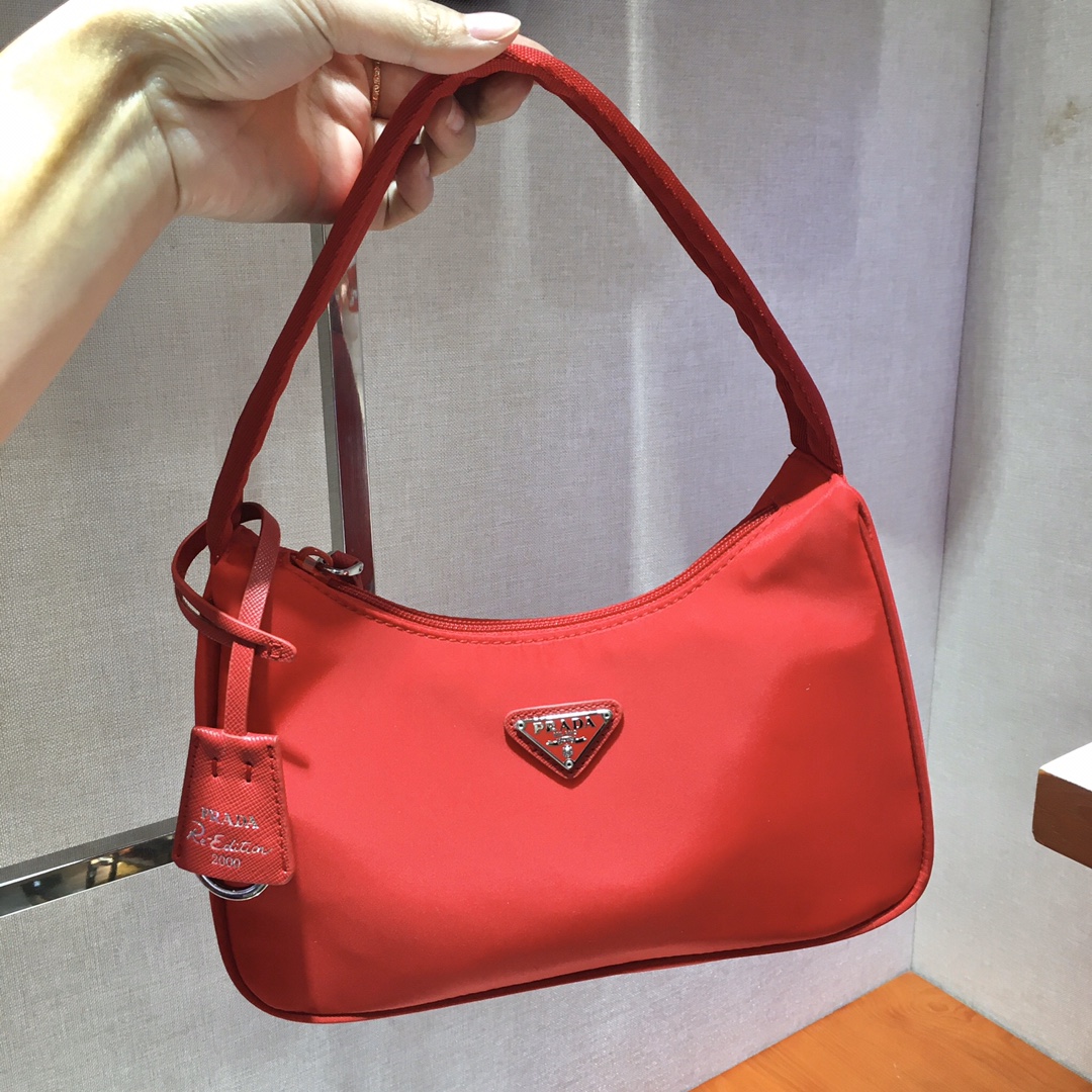 Prada Mini Re Nylon Re Edition 2000 Hobo Bag Handbag Red 1NE515